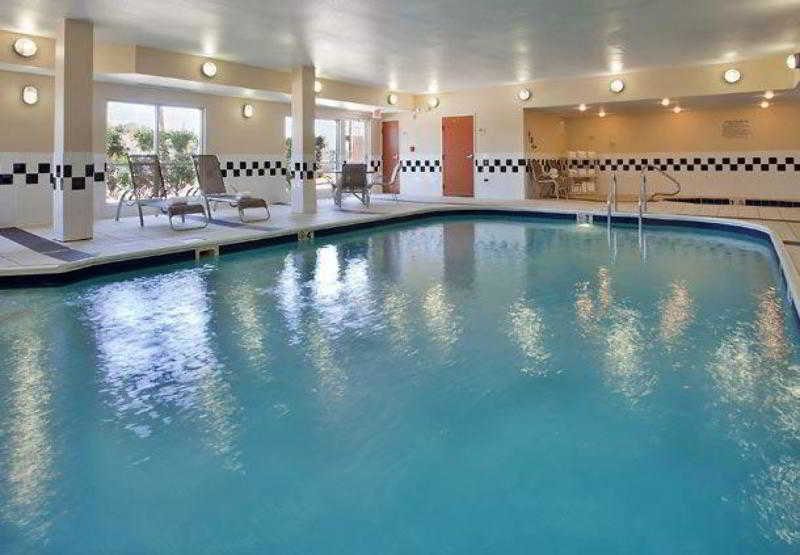 Comfort Inn & Suites Westfield Экстерьер фото