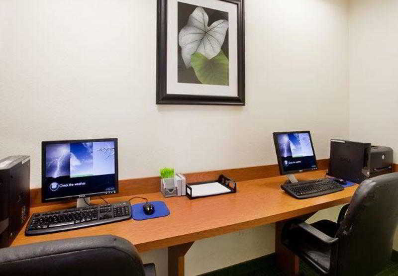 Comfort Inn & Suites Westfield Экстерьер фото